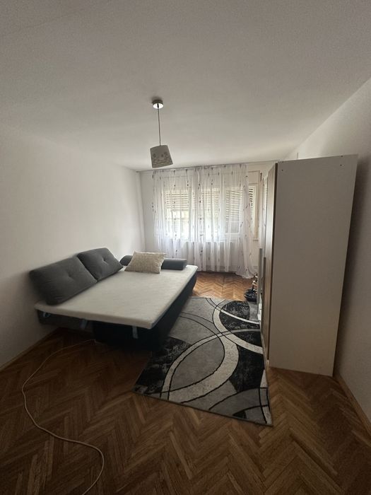 Apartament 3 camere de inchiriat