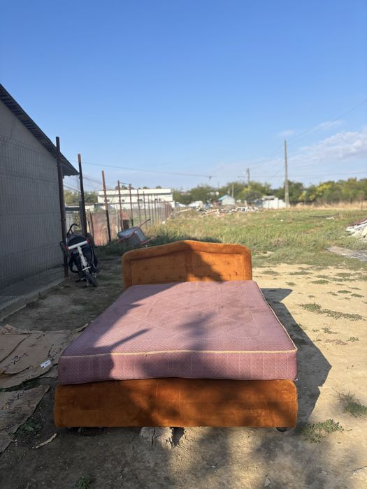 Vand pat lam folosit 3 luni patul este bun nu e sgariat sau rupt