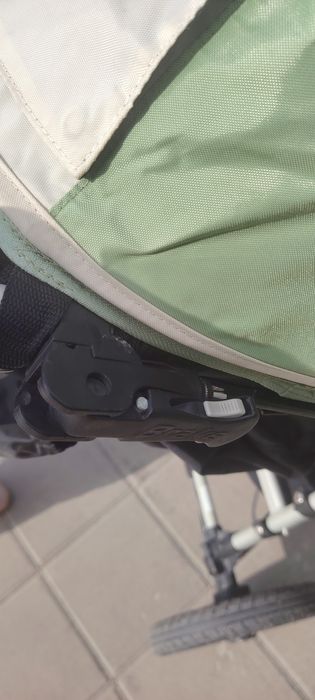 Продам прогулочную коляску