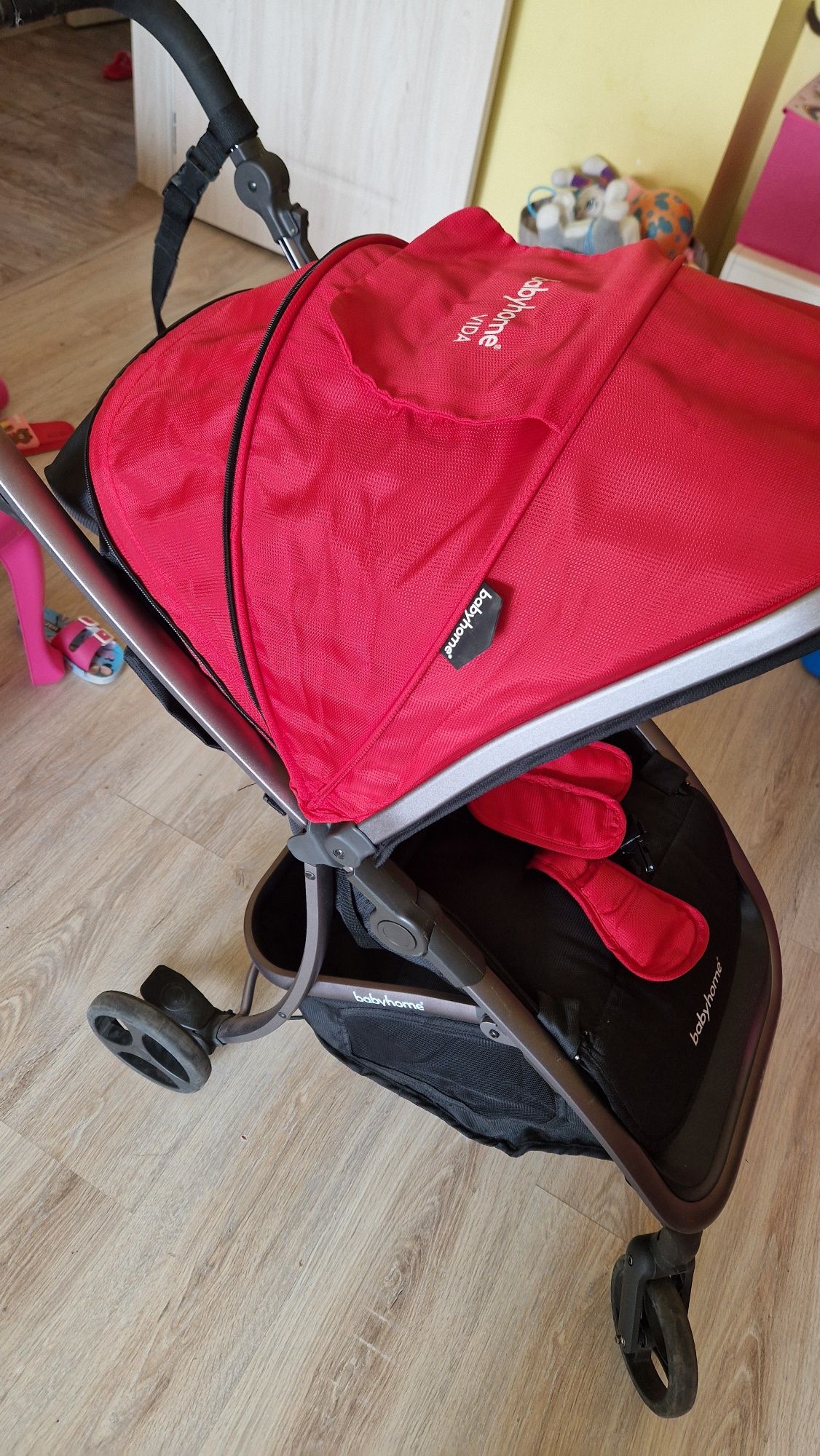 Бебешка количка Babyhome Vida