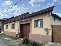 Casă de închiriat – 1000 mp teren, 200 mp locuință