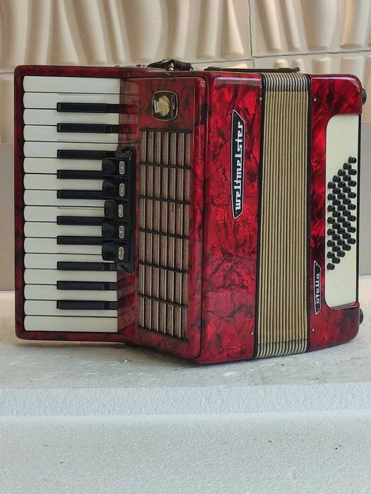 Акордеон Велтмайстер Стела 60 баса