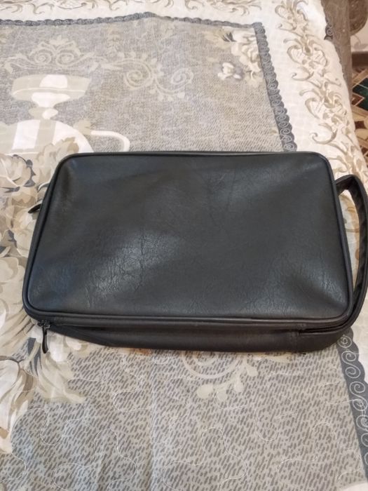 Продам сумочку-барсетку