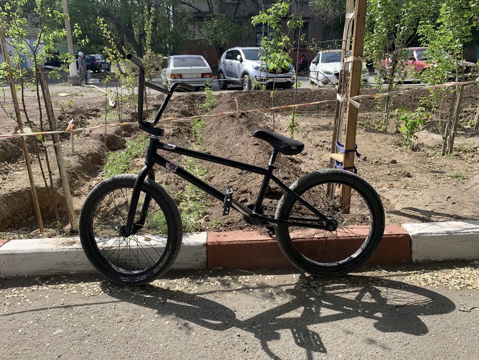 Велосипед трюковой BMX