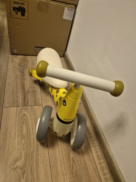 Trotineta de echilibru  3 roti  noua Ecotoy