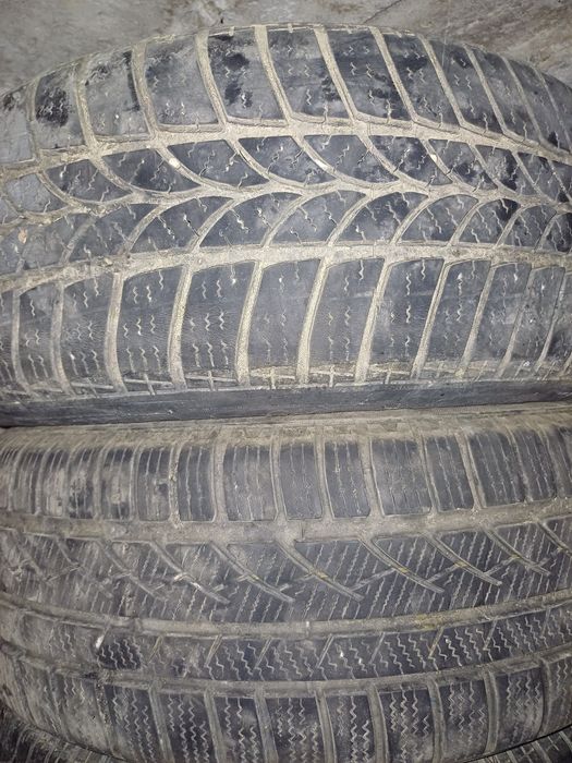 Set 4 cauciucuri de iarna 205/55/16 stare buna