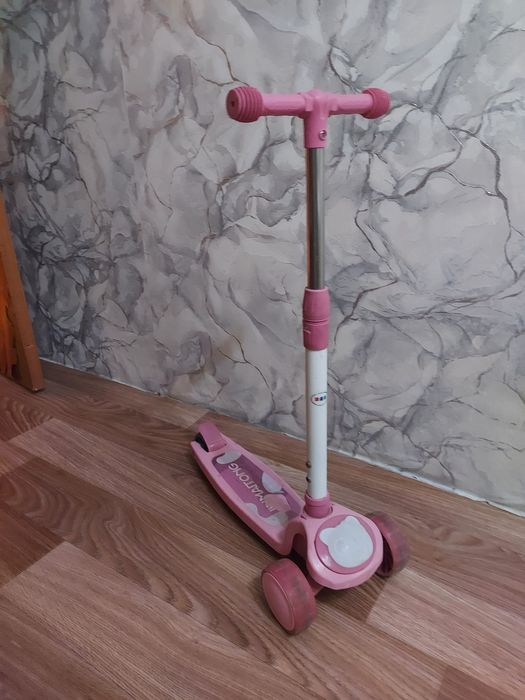 Продаётся детский самокат
