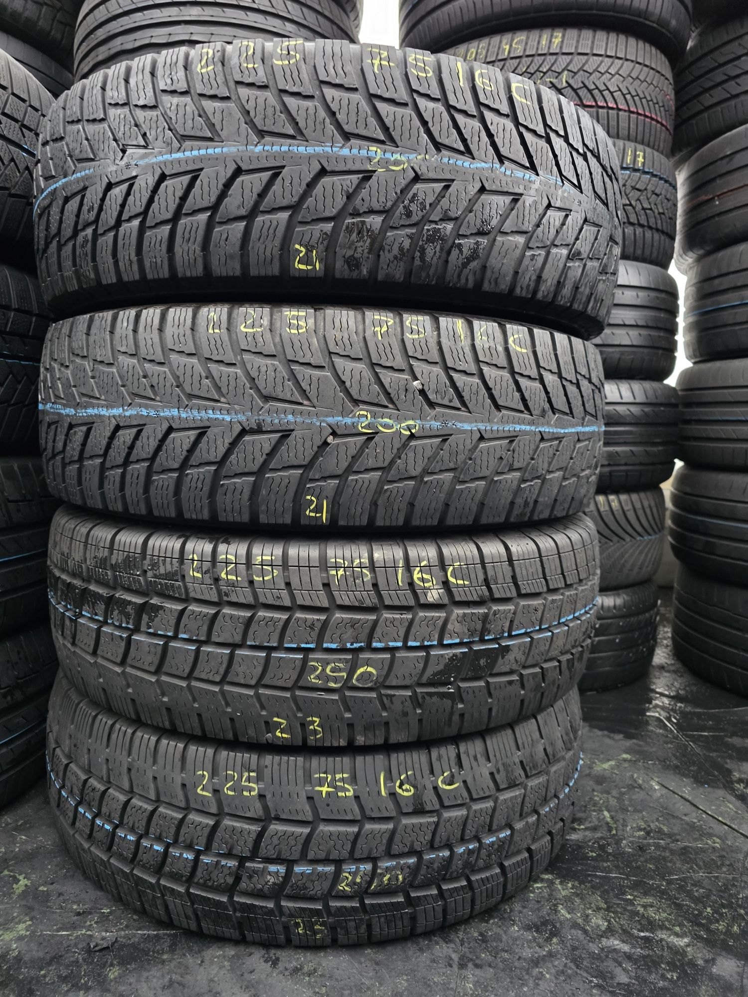 225.75.16c 2x falken m+s