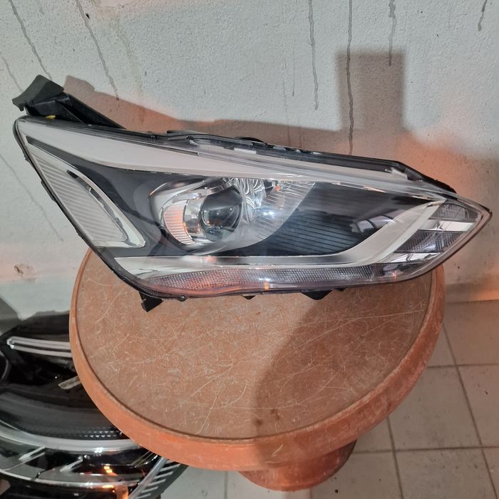 Ford C-Max Bi-xenon face lift Led десен фар