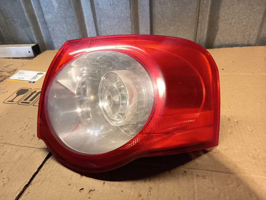 stop partea dreapta vw passat B6