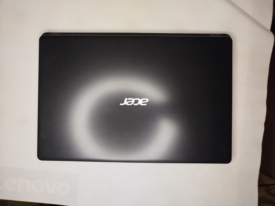 Acer Aspire intel Core i5 1035G, 8/256 SSD батарея 3 часа, как новый