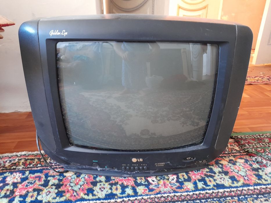 Продам телевизор