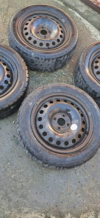 Jante tablă + anvelope iarnă 205/55 R16