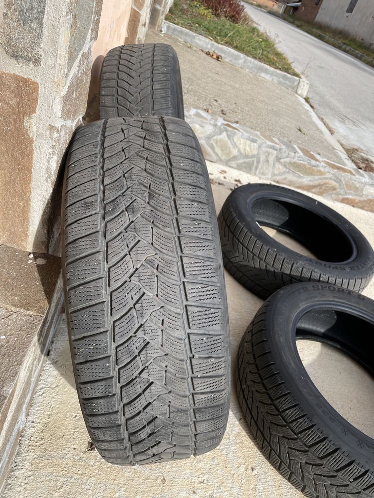 Зимни гуми 235/55/19 Dunlop