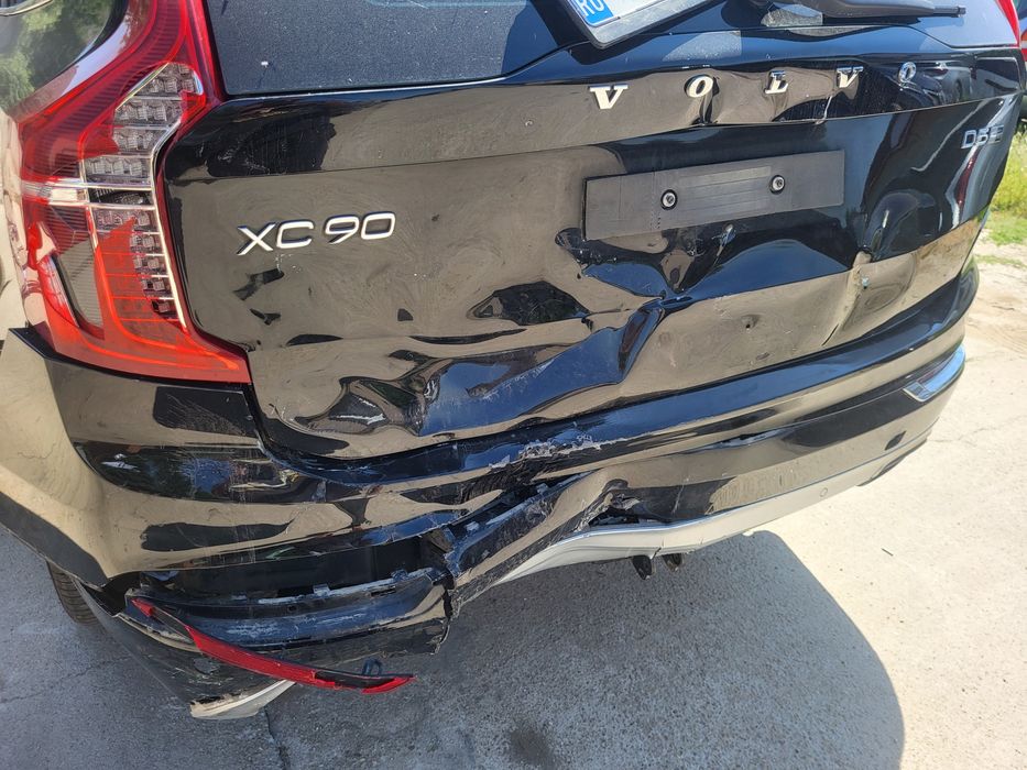 Volvo xc90 avariat spate