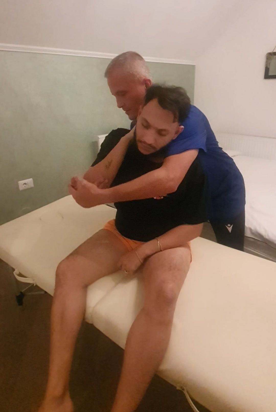 Chiropractician,tehnician maseur și fizioterapie