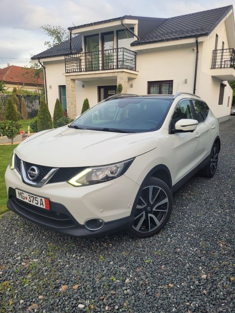 Nissan Qashqai 2016. 1.6 diesel camere 360 , panoramic euro 6