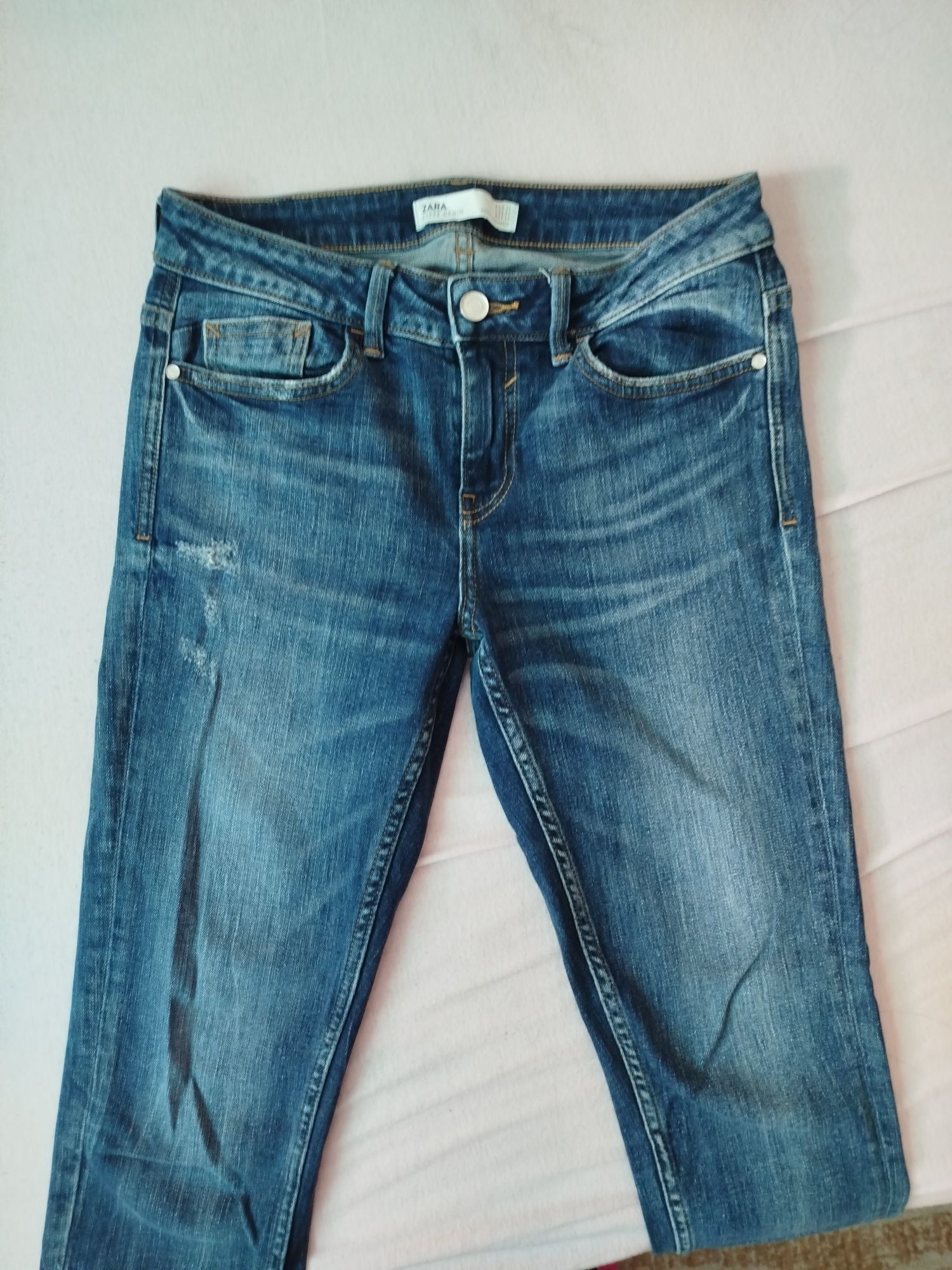 Дамски дънки Zara 36