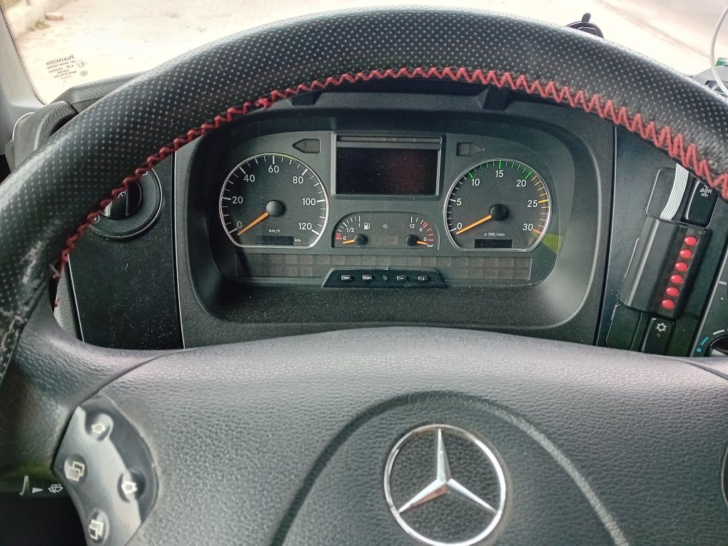 Mercedes atego 818 Variante. 3,5T