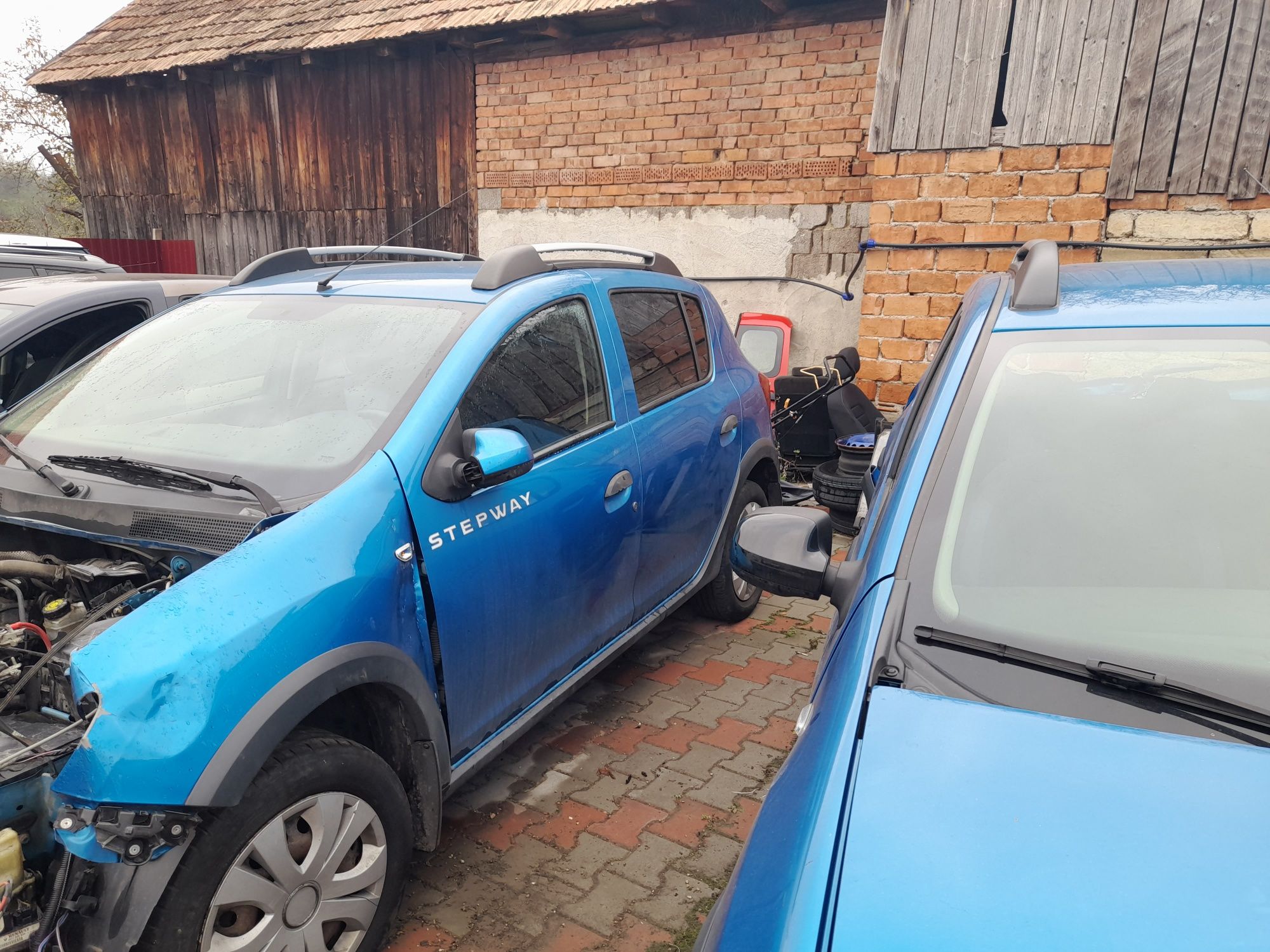 Ușa drepta stg față spate Dacia Sandero Stepway an 2013-2020