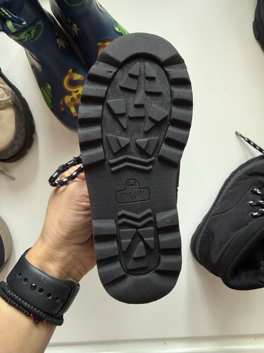 Боти Zara 24,25,26,28 размер