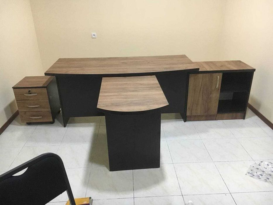 комплект офисной мебели Чиназ