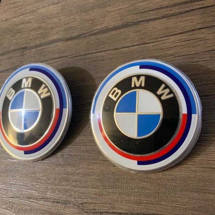 Set 7 Embleme Aniversare BMW 50 de ani Capota Portbagaj Jante si Volan