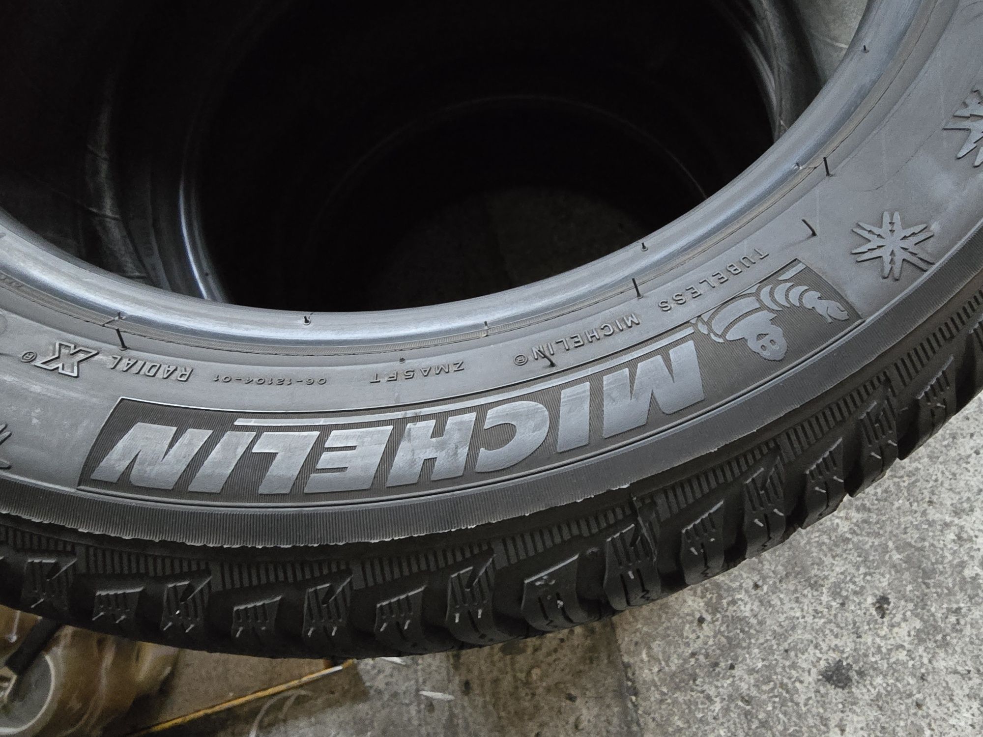 Michelin 215/55 R17 98V MS iarnă