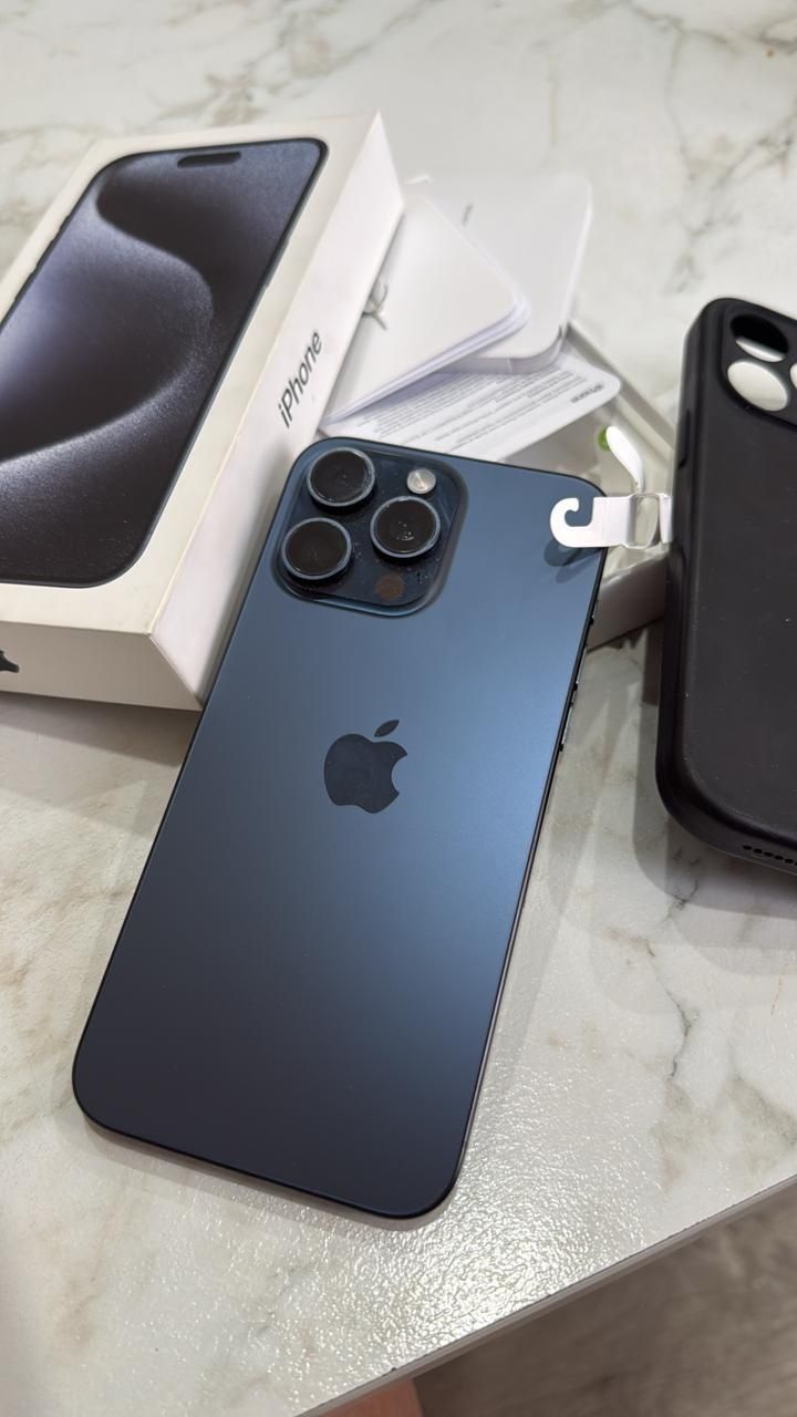 Продам IPhone 15 промакс