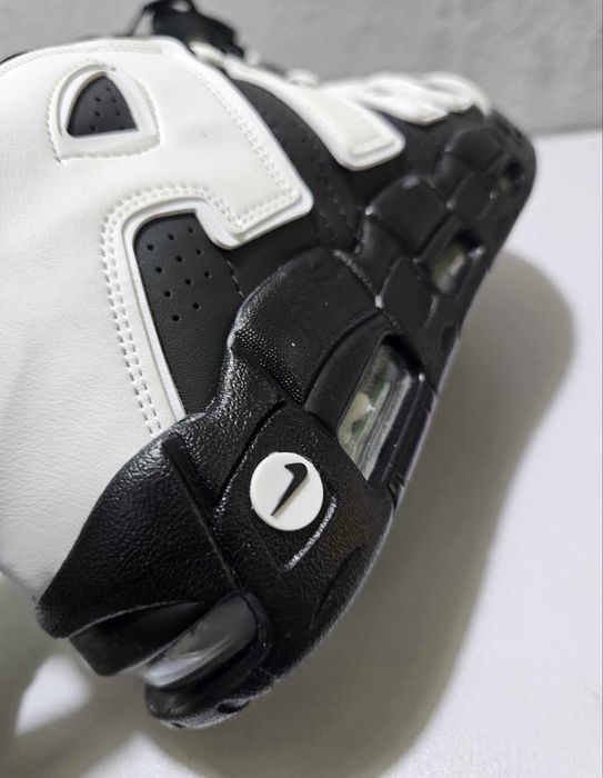 Adidasi Nike Air Uptempo