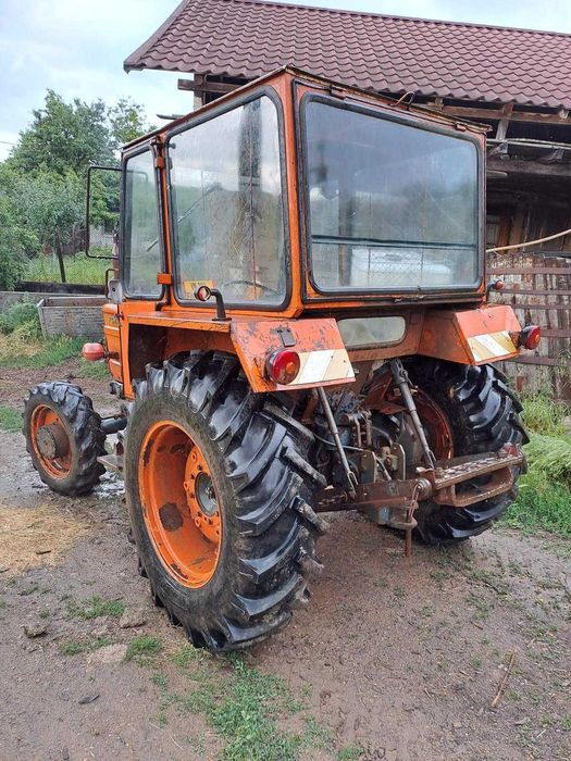 Tractor de vanzare