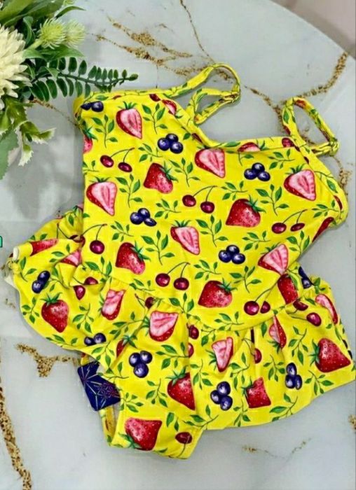 Купальник для девочки новый