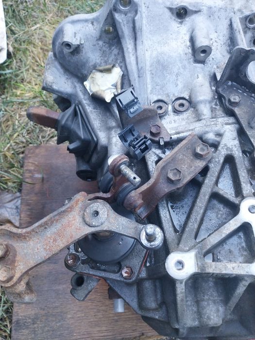 6 степенна Скоростна кутия Тойота/Toyota COROLLA VERSO AVENSIS 2.2 D4D