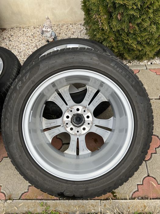 Jante BMW r17 + cauciucuri PIRELLI iarna - stare ireprosabila