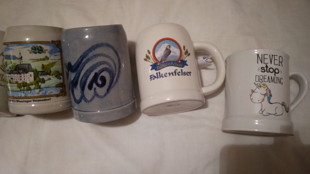 Halbe bere  și căni pământ