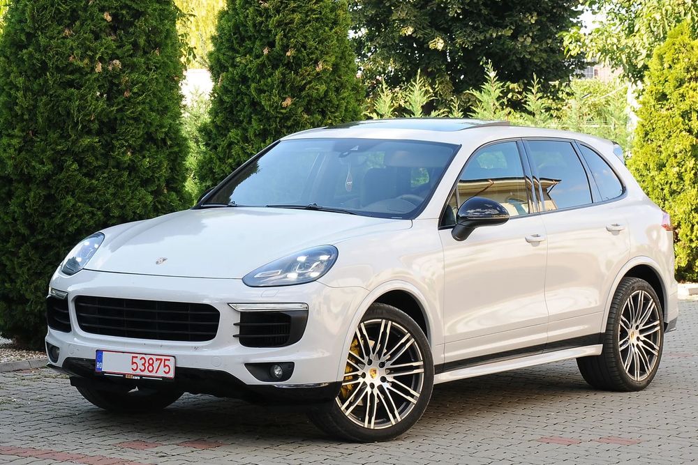 Porsche Cayenne 2016 3.0TDi 250 CP E6 4x4 CutieAut Clima Piele Navi Camera LED