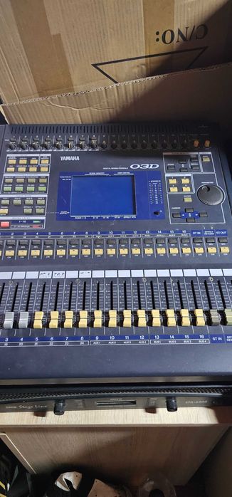 Vand mixer digital Yamaha 03D