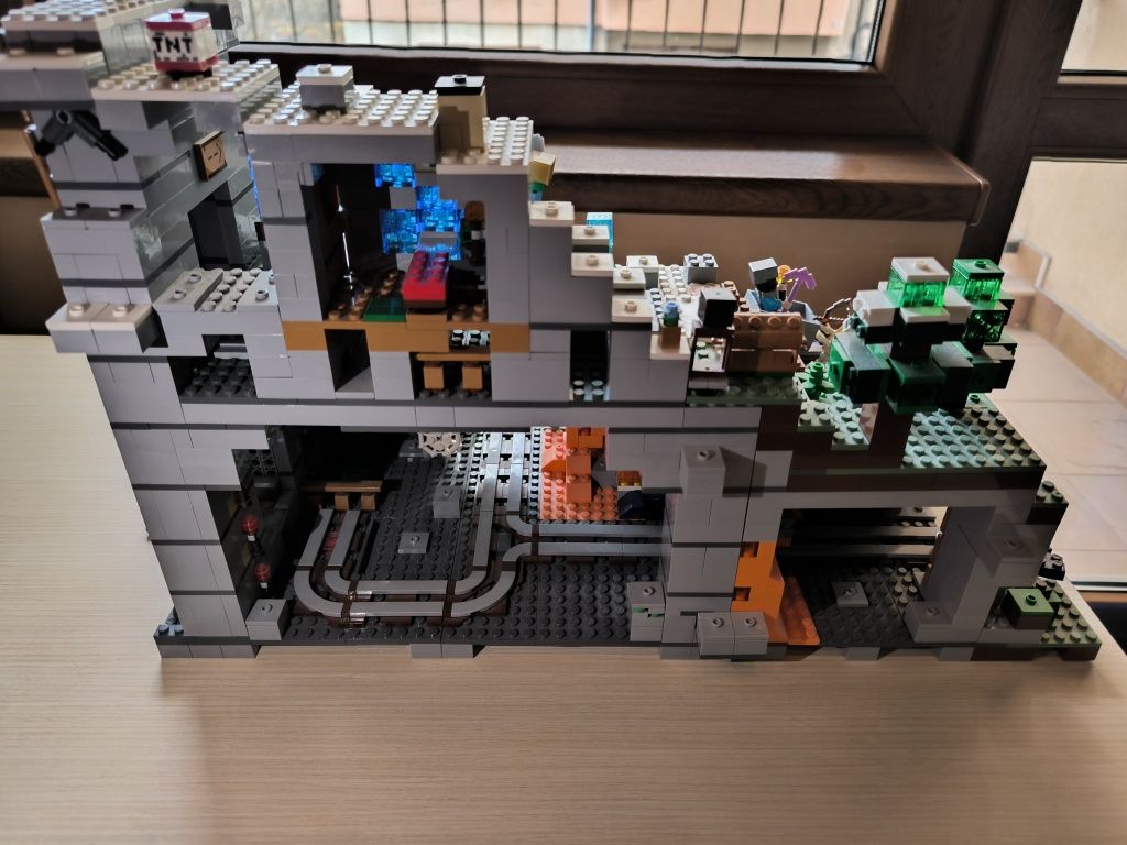 Lego Minecraft The Mountain Cave