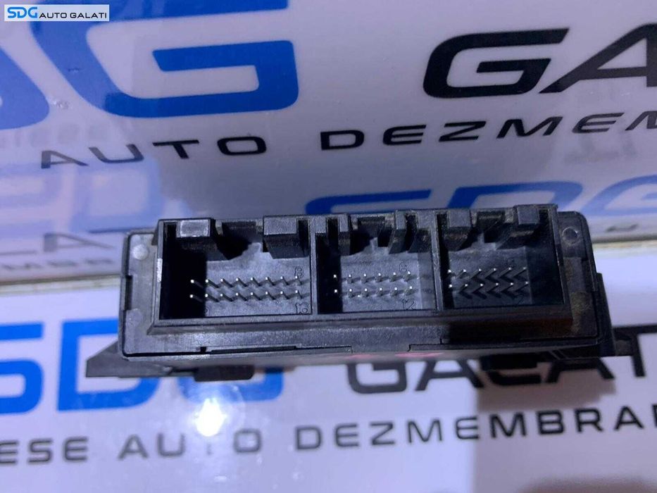 Unitate Modul Calculator Senzori Parcare Parktronic VW Sharan 2011 - 2016 Cod 3AE919475C 7N0919475 [L3448]