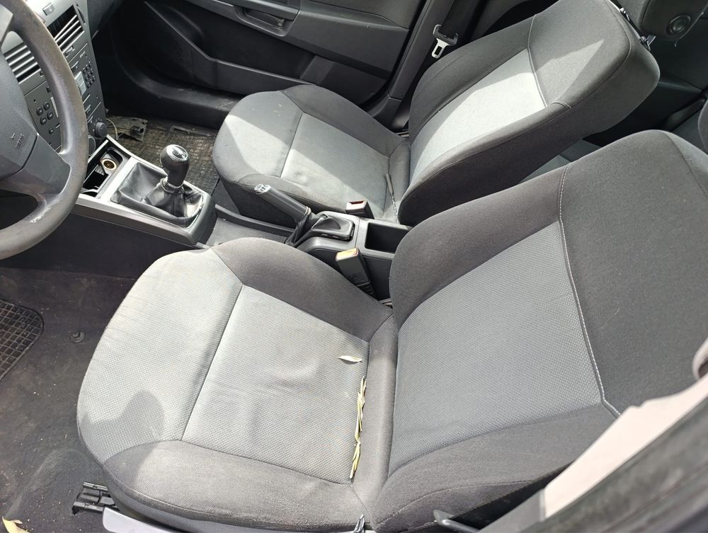 Opel astra 1.3CDTI на части