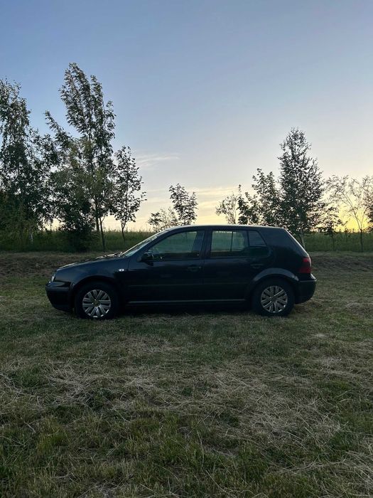 Vw golf 1.6 benzina 2003