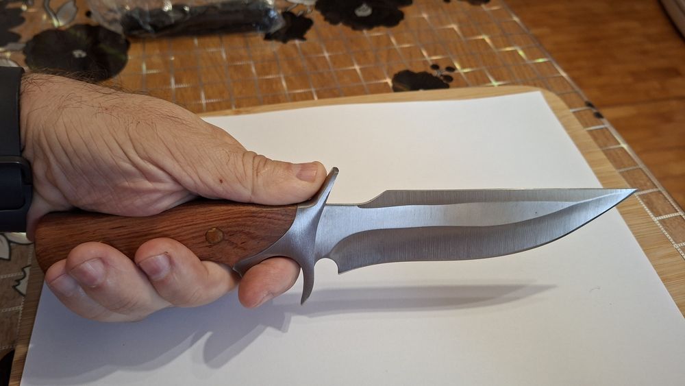 Cuțit vânătoare , camping , drumeție 25.5cm