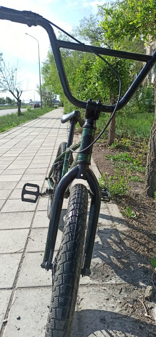 Велосипед BMX DK Aura 2020