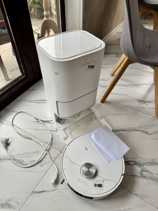 Dreame robot vacuum L10 ultra