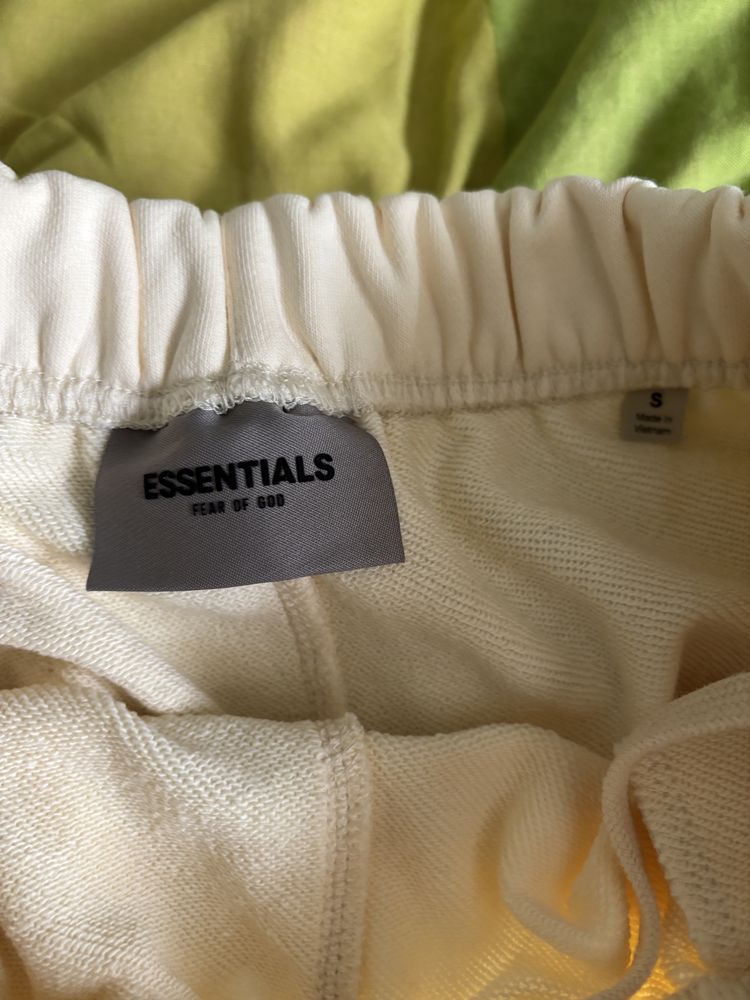 Fear of God Essentials Shorts (SS21)