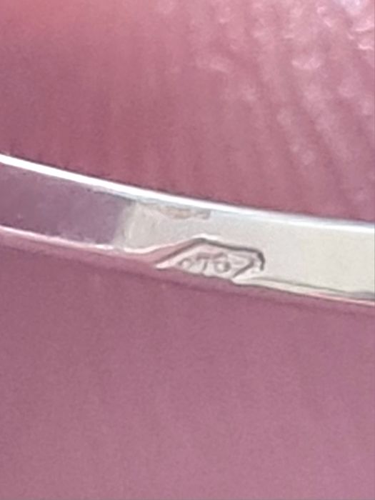 Inel din aur alb/galben de 9k cu diamant