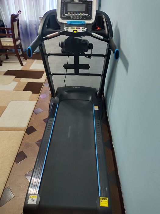 Беговая дорожка почти как новая
