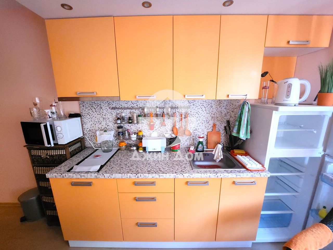 Продава се Тристаен апартамент в Приморско - 74 кв.м за 1244 €/кв.м - Снимка #2