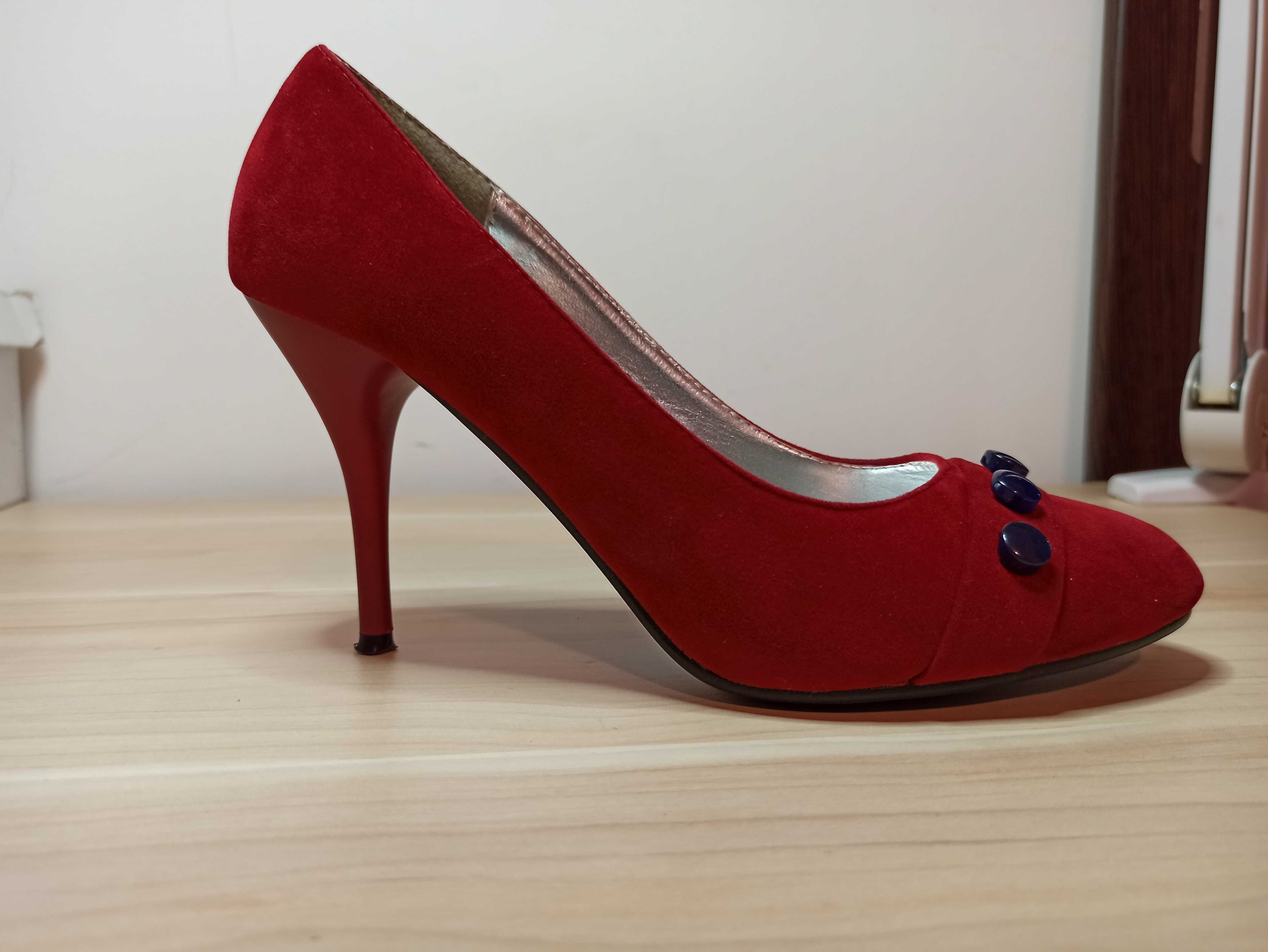 Pantofi rosii dama masura 39