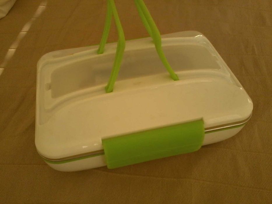 Кутия за храна с подгрев и ел. кана Zelmer